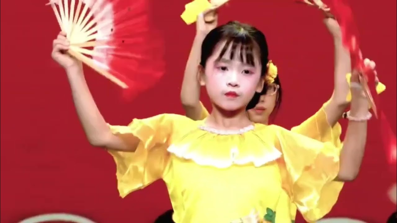 Nụ cười xuân Dance