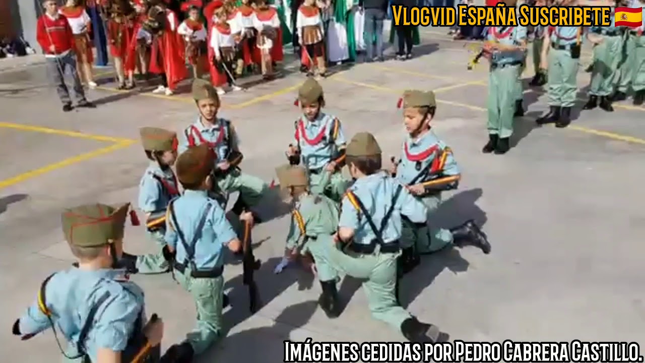 Os presento a los NIÑOS Caballeros Legionarios del Colegio Divino Pastor de Málaga.