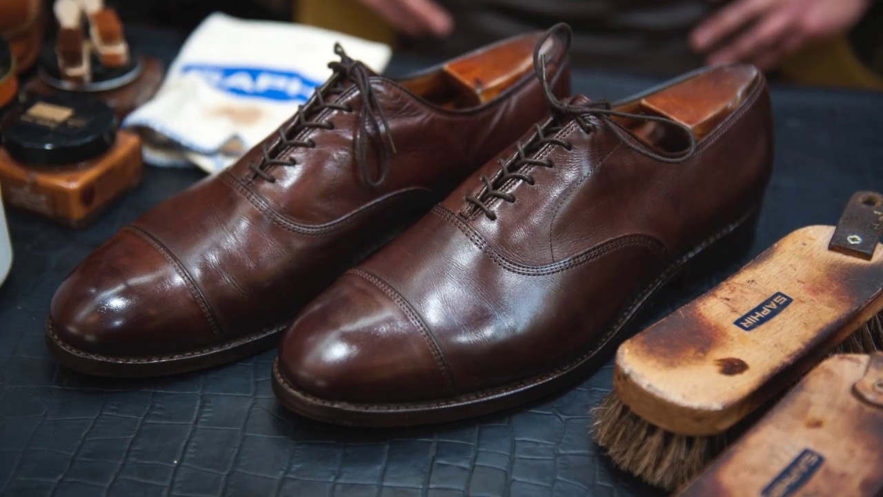 Limpieza y rejuvenecimiento de zapatos