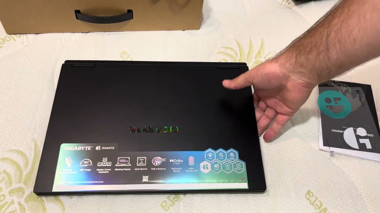 Laptop de gaming cu RTX 5060 | GIGABYTE Gaming A16