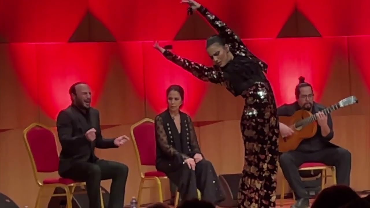 "Recóndito" performed by Lucía La Bronce in Tirana, Albania: November 2025