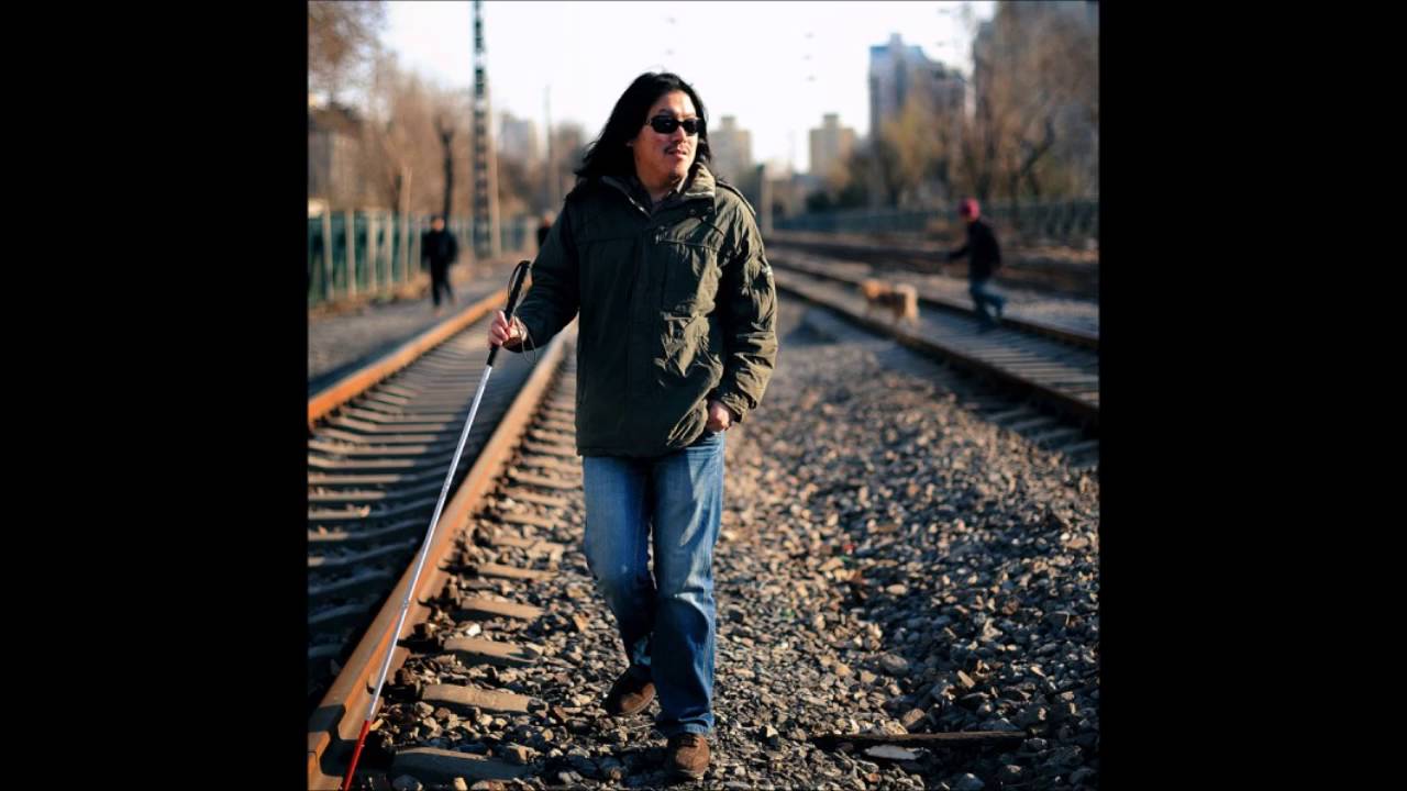 周云蓬- 四月挽歌 Elegy for April, a Chinese folk song by Zhou Yunpeng