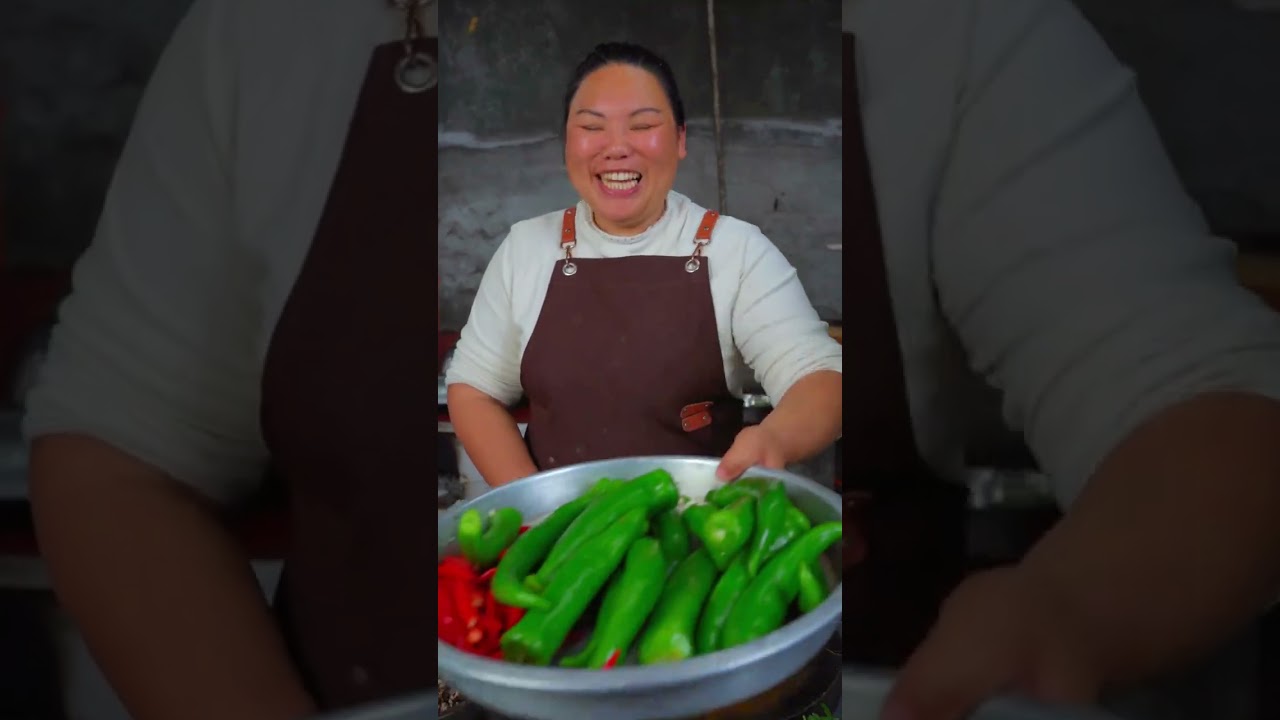 This is a soul-stirring sauce that belongs to people from Guangdong and Guangxi. It s grea