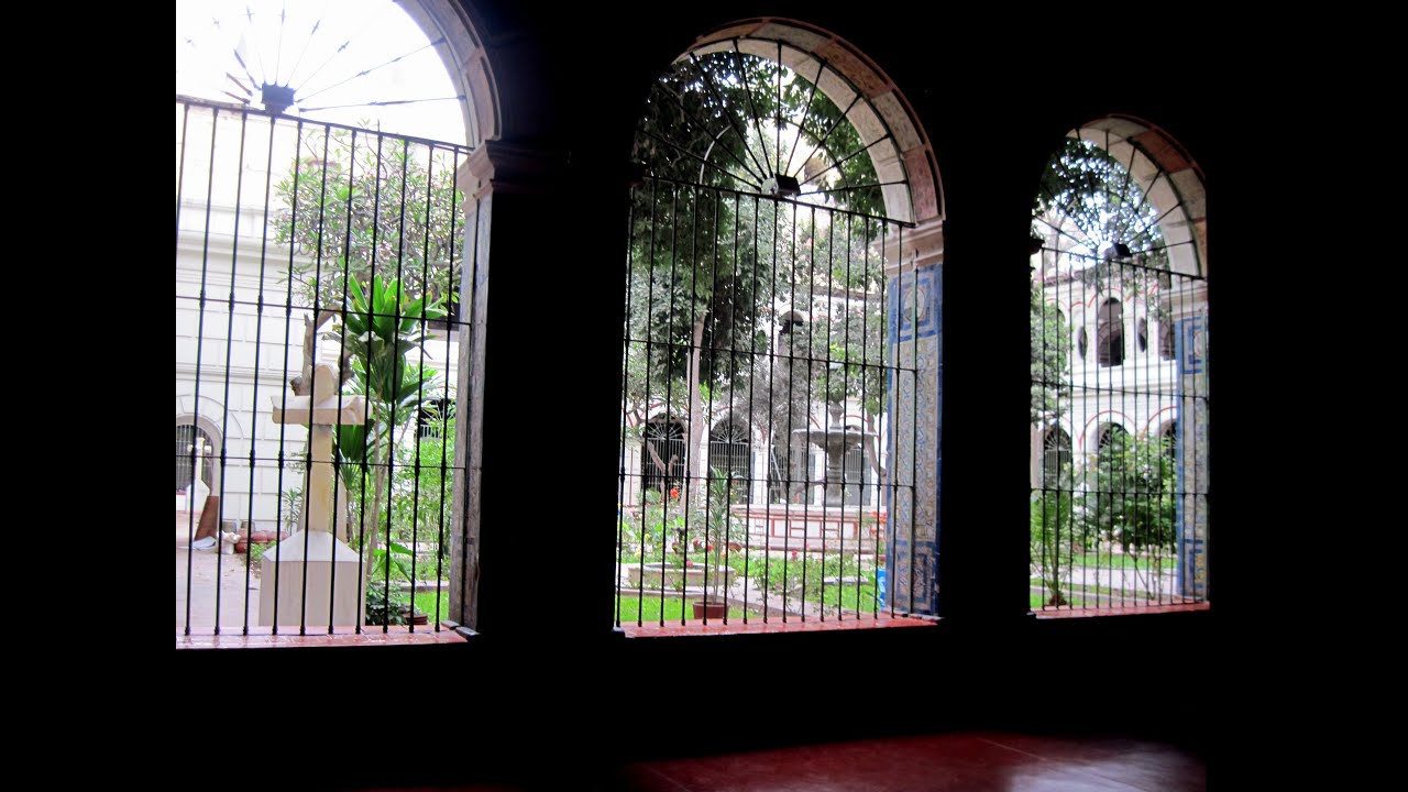Iglesia San Franciso & Catacombs  Lima Peru