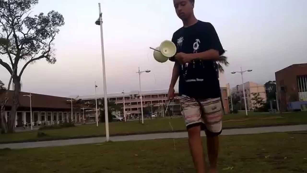 Manobras De Diabolo / Diabolo Tricks - João Vitor
