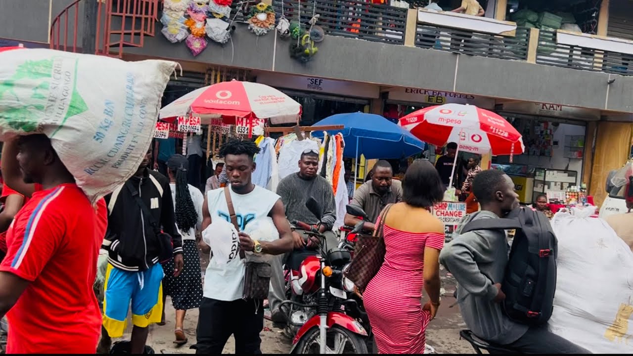 Préparation de Noël: Grand Marché de Kinshasa 🇨🇩Zando(Temporaire) 