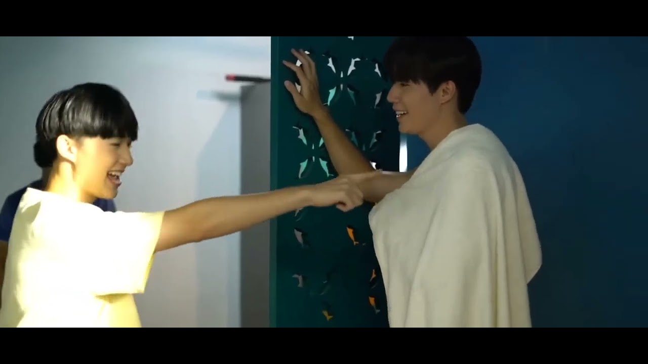 😠 Jealous NuNew: Don't look at my man 🙈