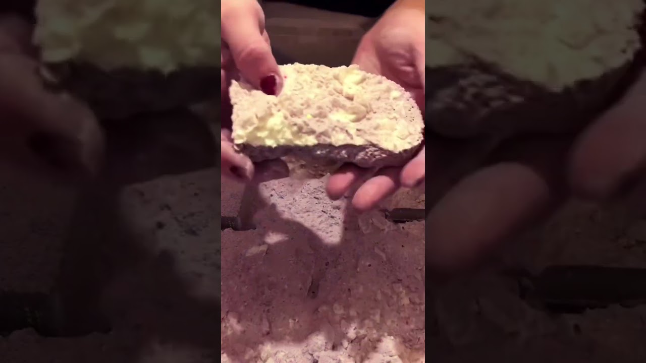 #squeaky #reformedgymchalk #shorts #shortsasmr #asmr #asmrpowder #powdery 🤍🤍🤍