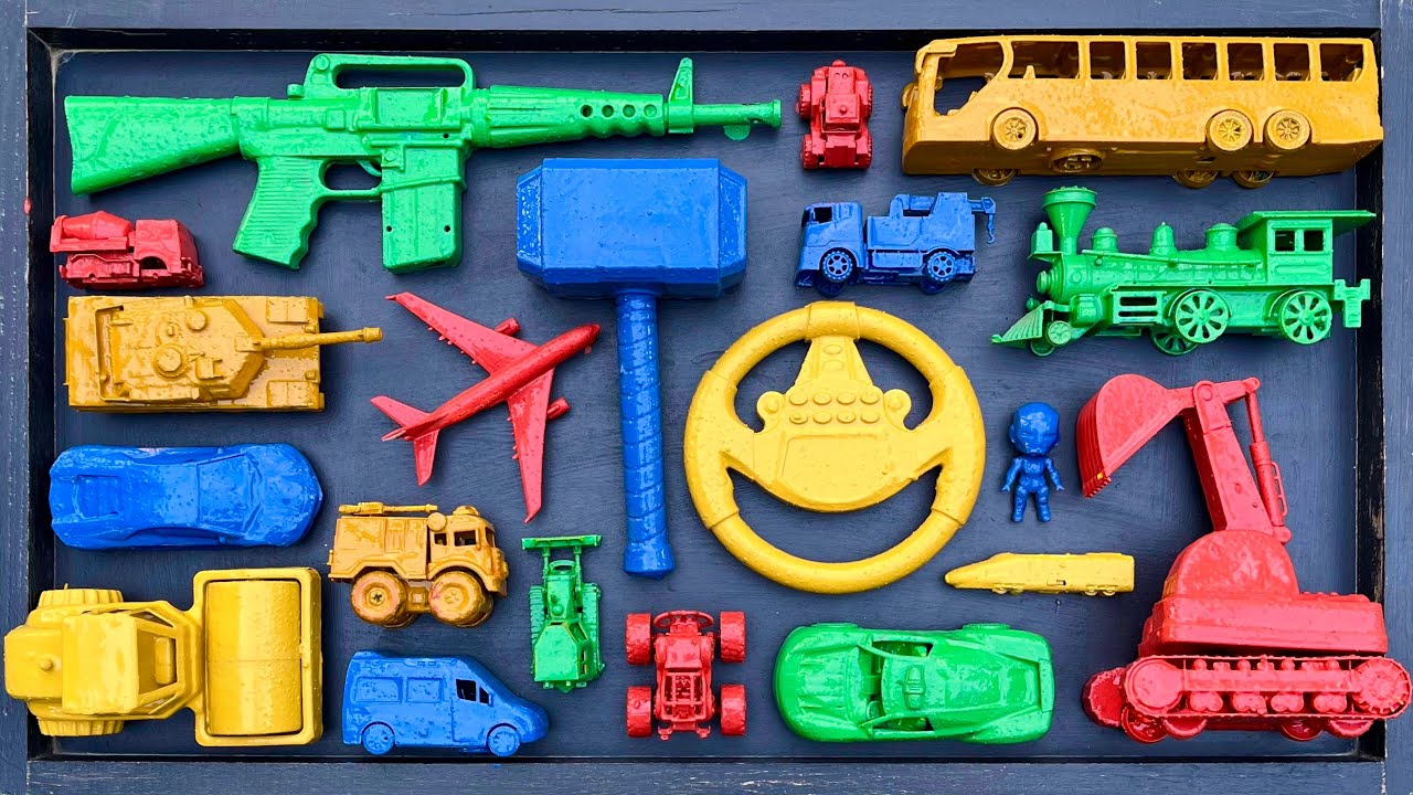 Membersihkan Mainan Mobil Balap,Kereta Api, Bus Telolet, Truk Molen, Tank Baja, Beko Excavator.