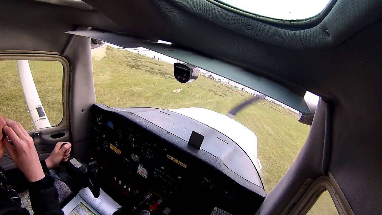 Cessna 152 uruchomienie, kołowanie, start z trawy (Korne)