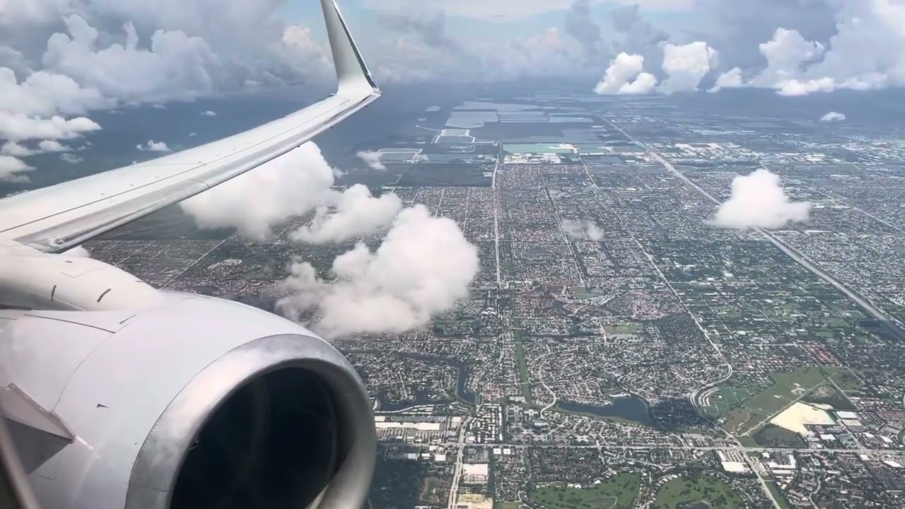 American Airlines Boeing 737-800 Takeoff from Miami International Airport