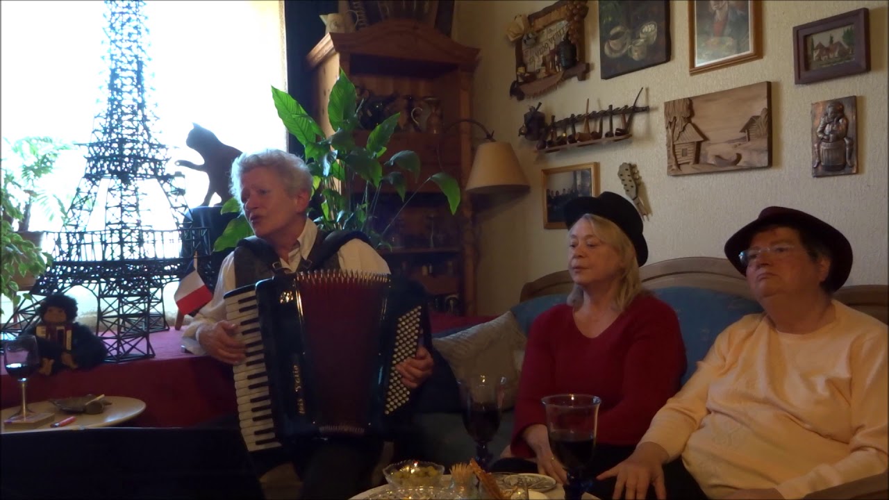Pigalle - Iris Valin & Les Françaises du Sud