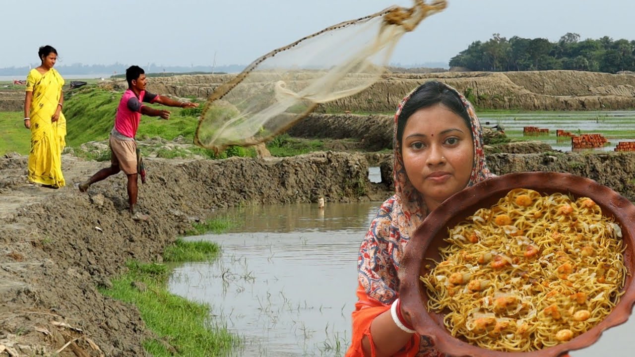 River Fishing & Cooking Simple PRAWN( চিংড়ি )CHAWMIN In Village Style || Prawn Chawmin Recipe