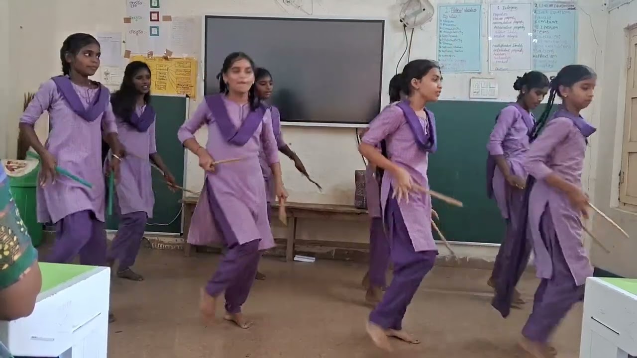 కోరిన వరములిచ్చు -కోలాటం అర్తమూరు పిల్లలు