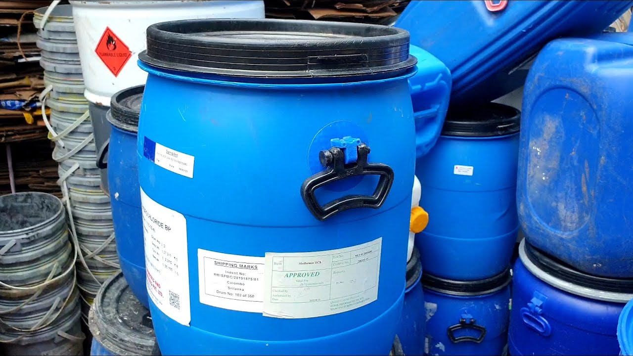 Sri Lanka,ශ්‍රී ලංකා,Ceylon,Recycling Shop,Plastic Drum Barrels,Coco Nut,,