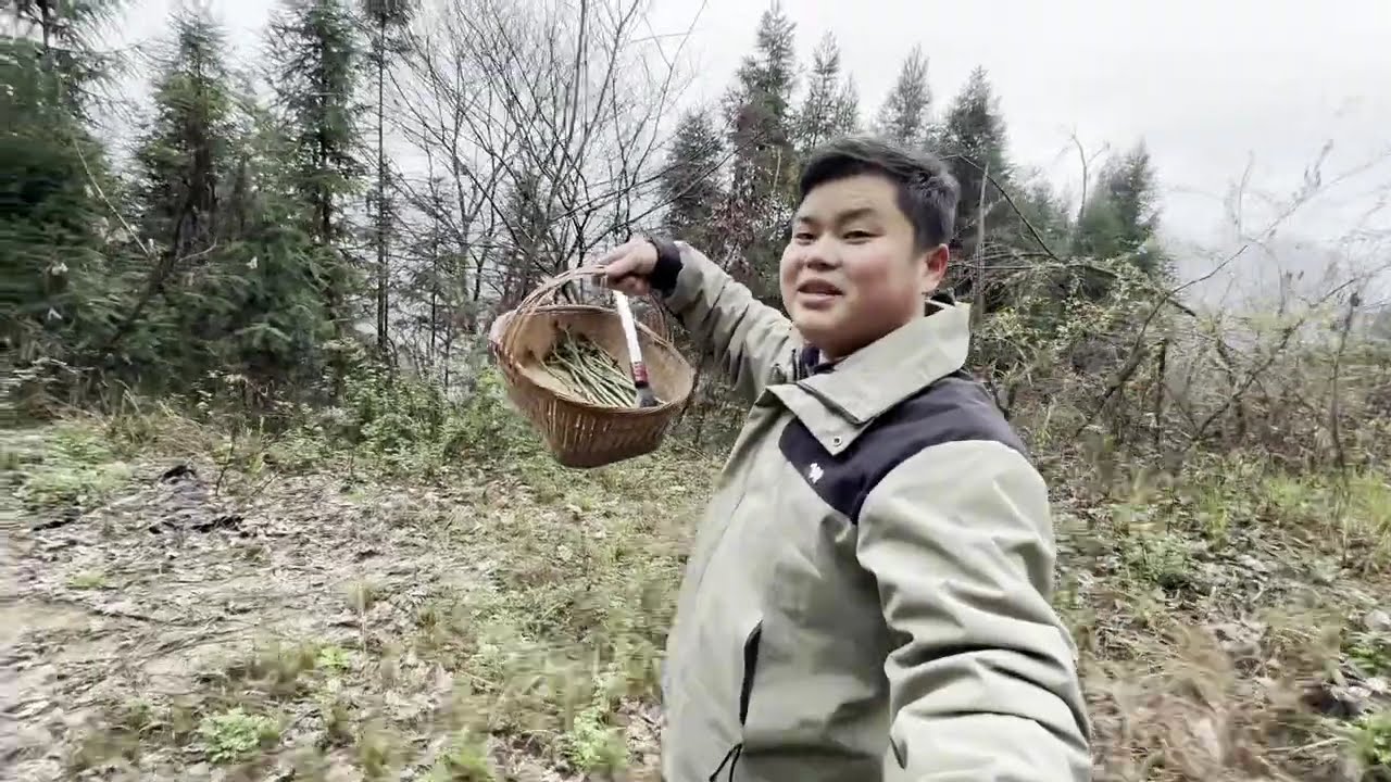 新的一年，第一次来客人了，弄了一餐简简单单的饭食来招待