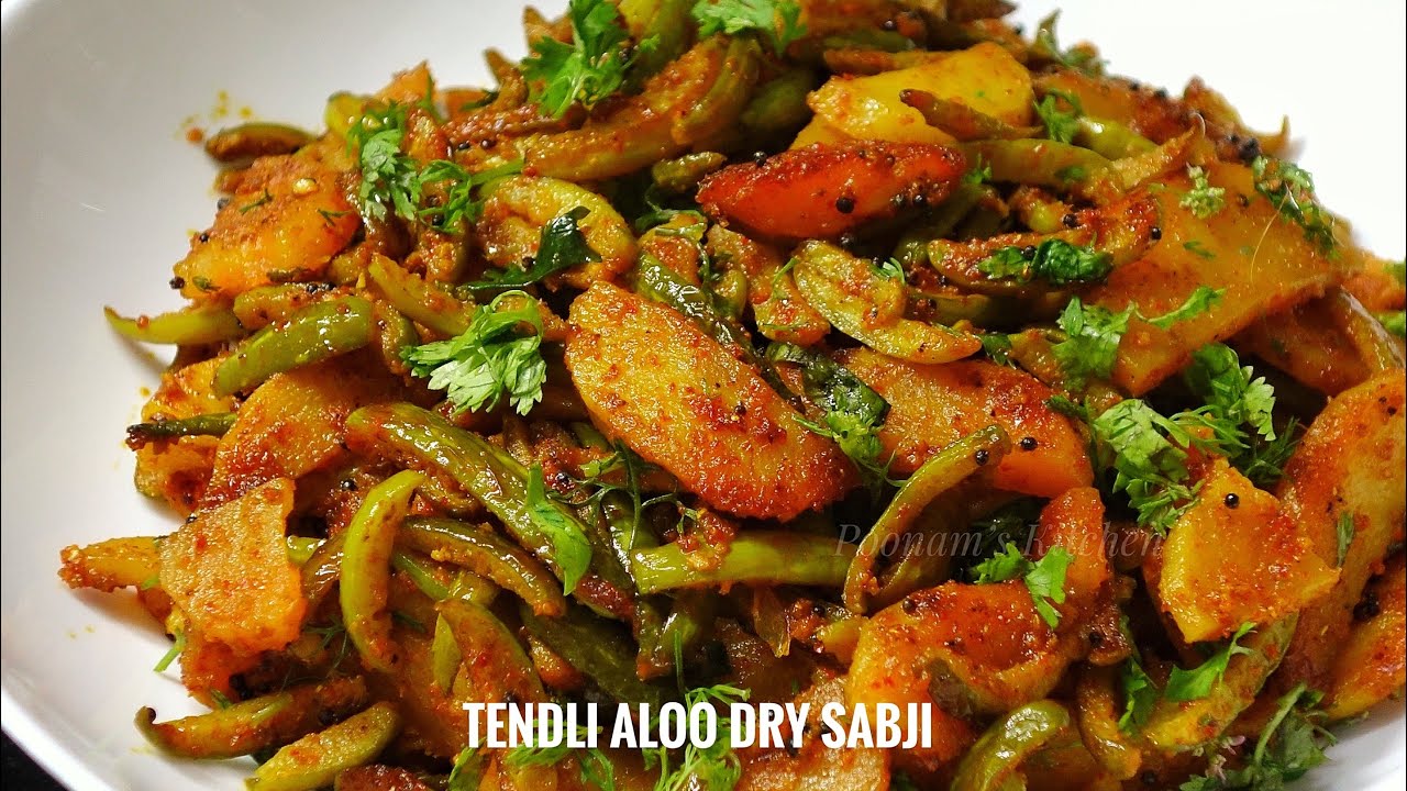 Tendli Aloo Dry Sabzi | Tindora Bateta nu Shaak | Kundru Potato Sabji | Ivy Gourd Dry Recipe
