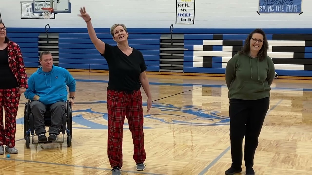 Allen East Elementary - 12 Days of Christmas