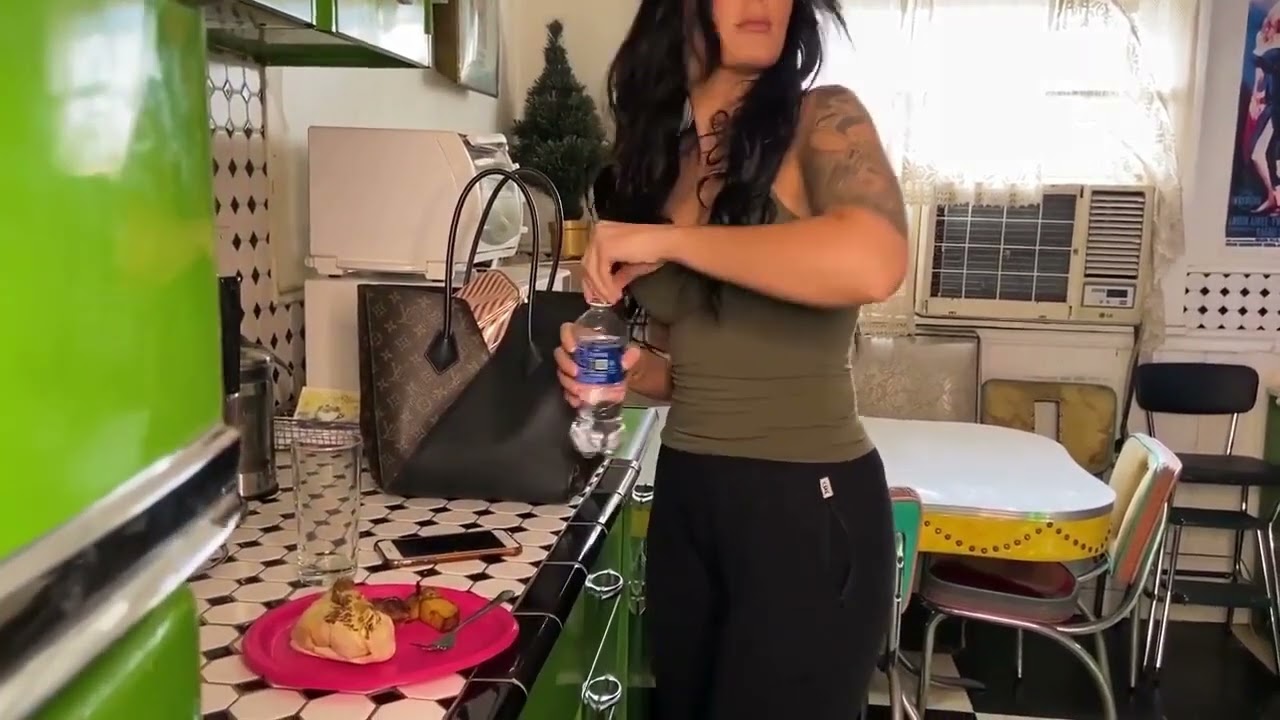 Giantess Mila Babysitter