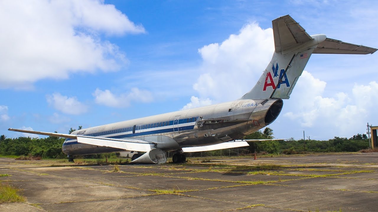 Abandoned Plane MD-82 AA N428AA Ceiba Puerto Rico. Old Base  Roosevelt Roads