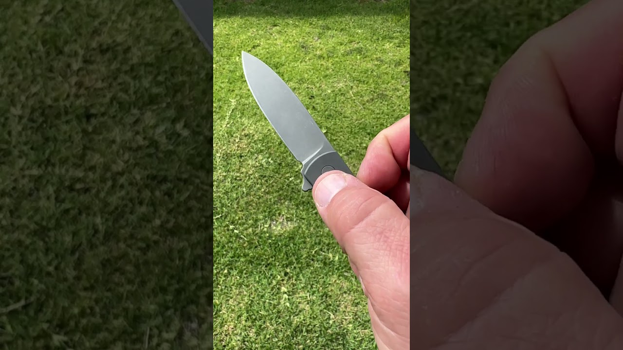 My Wednesday knife is my Ray Laconico & Kaviso collab, the Ti & S35VN Mini Keen knife. Great ergos!