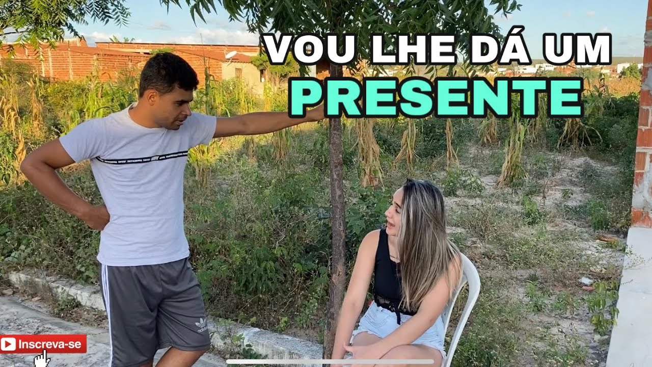 OLHA O PRESENTE QUE ELE DEU PRA VIZINHA