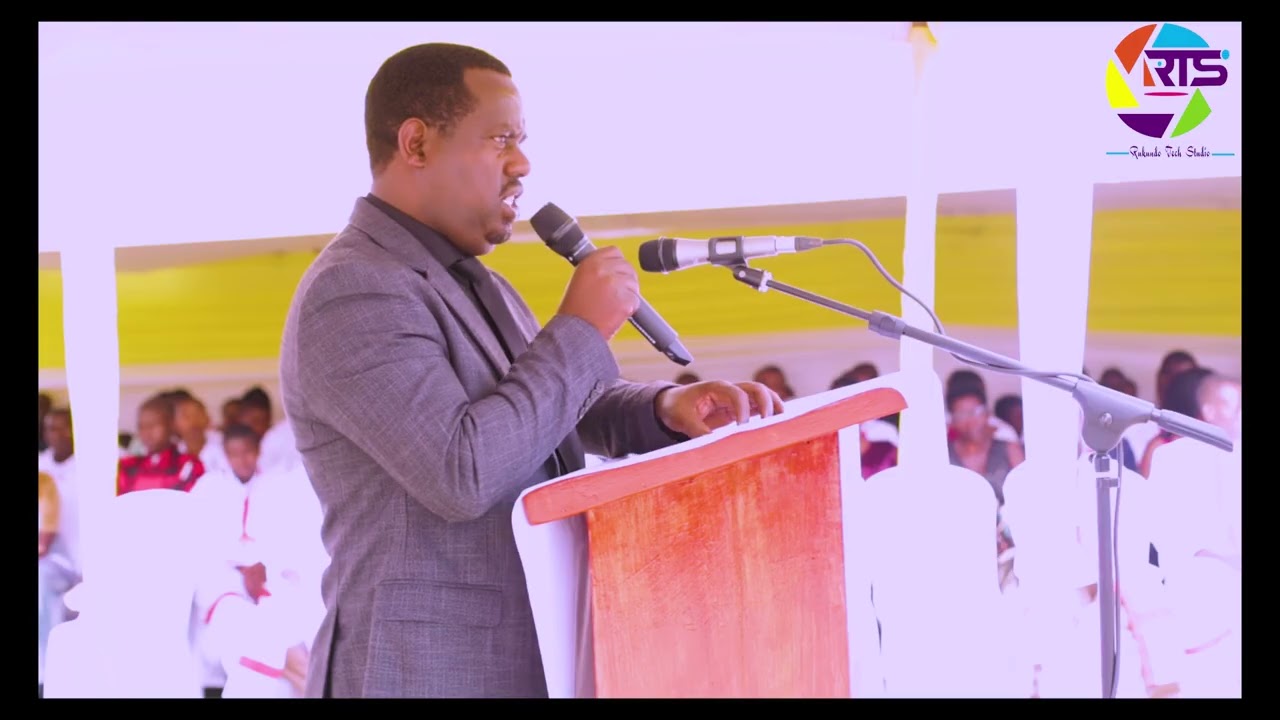 TTC CYAHINDA: ES  CYAHINDA SECTOR YAGEJE IJAMBO KUBARI BITABIRIYE UMUNSI MUKURU