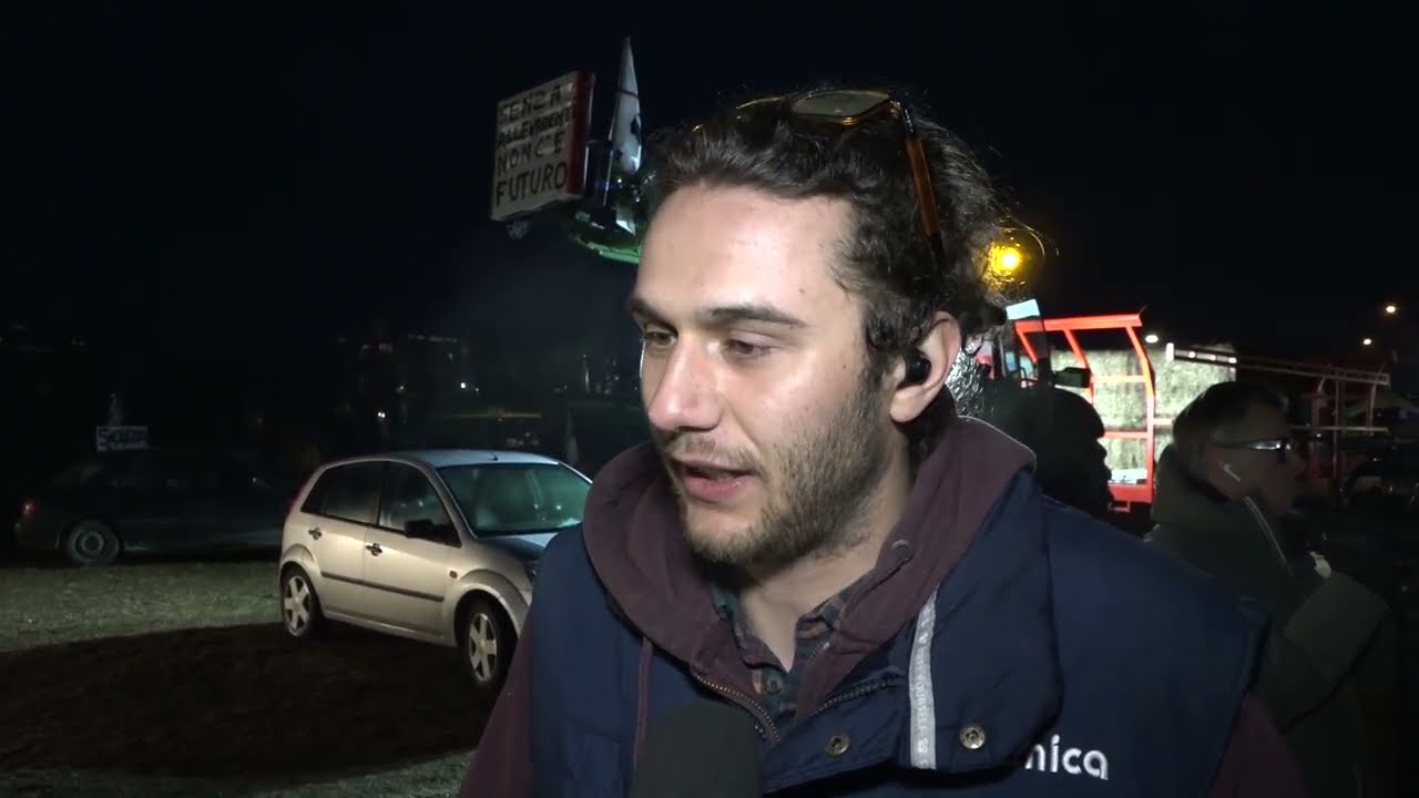 I trattori partono verso Roma dalla Valdichiana. 