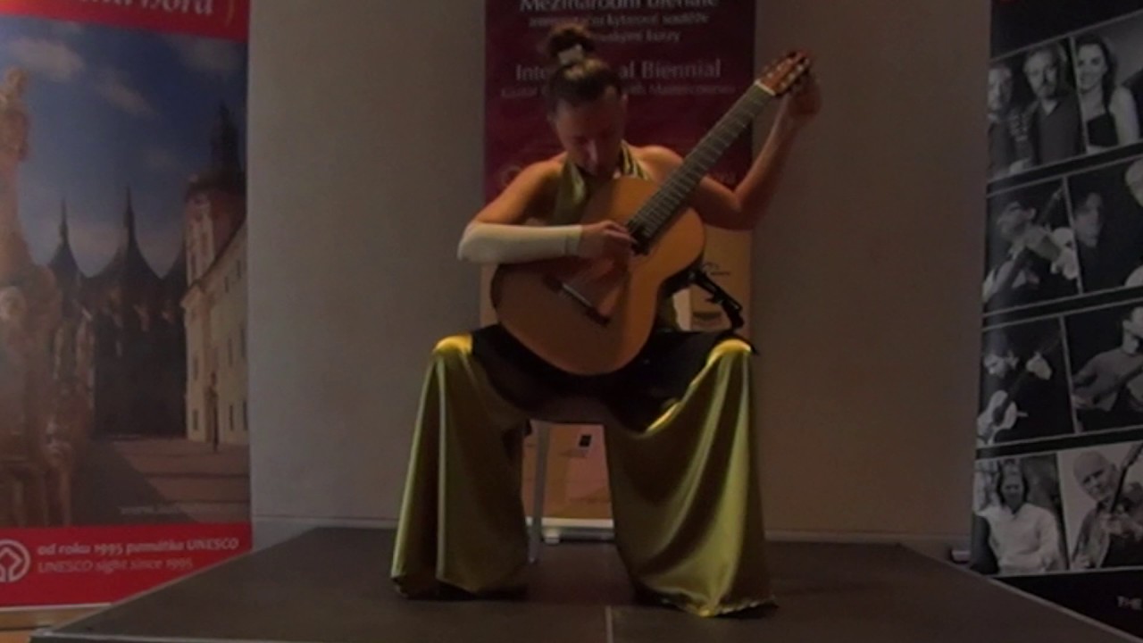 Dominika Švendová-J.S.Bach Preludium BWV998, D.Bogdanovic-Little Cafe Suite,L.Brouwer-Sonata 