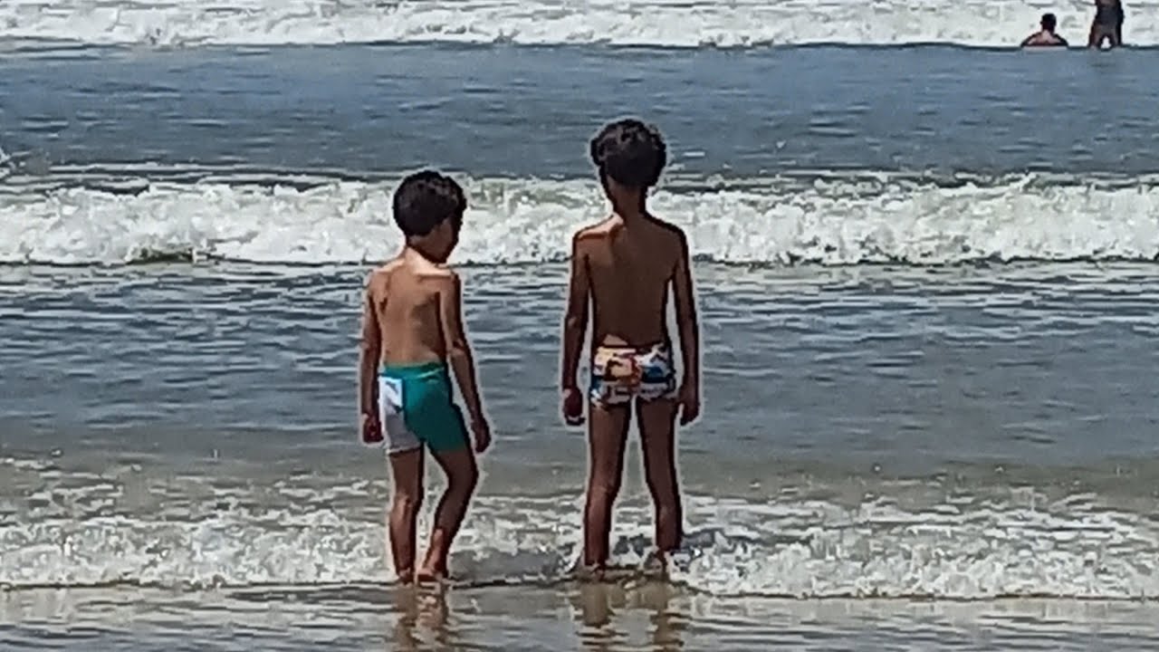PRAIA DA ENSEADA GUARUJÁ 