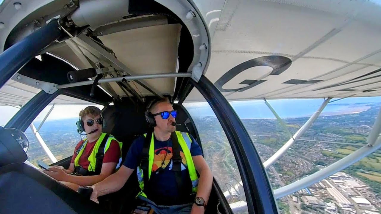 Ikarus C42 | Swansea | Local Flight | turbulent approach