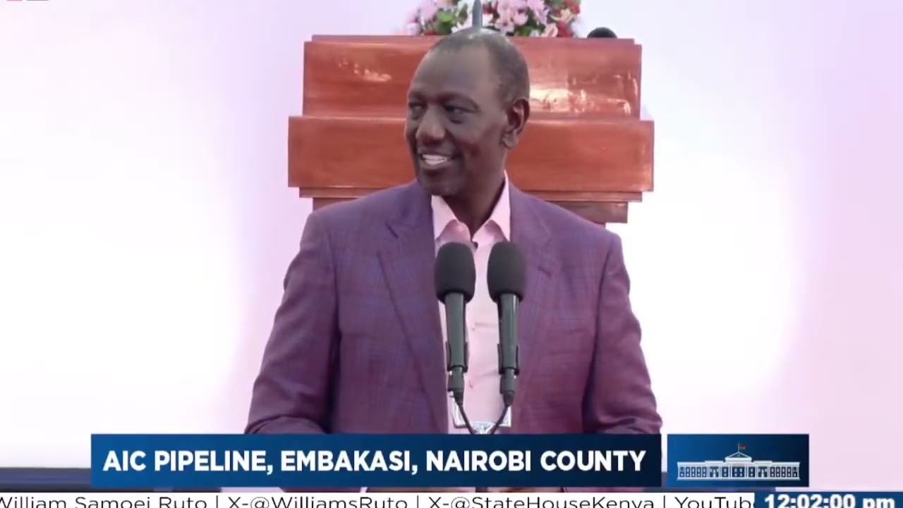 LAUGHTER IN CHURCH AFTER RUTO PROMISE TO BUY UNIFORM FOR CHURCH KWAYA NA IWEKWE COLOUR YELLOW!!