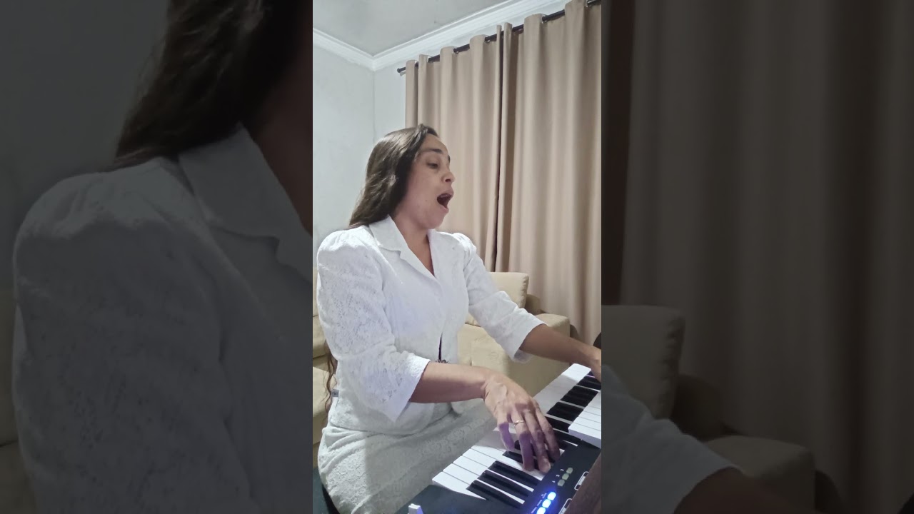 Hino 46 - Grandioso é o nosso Deus ((CCB))