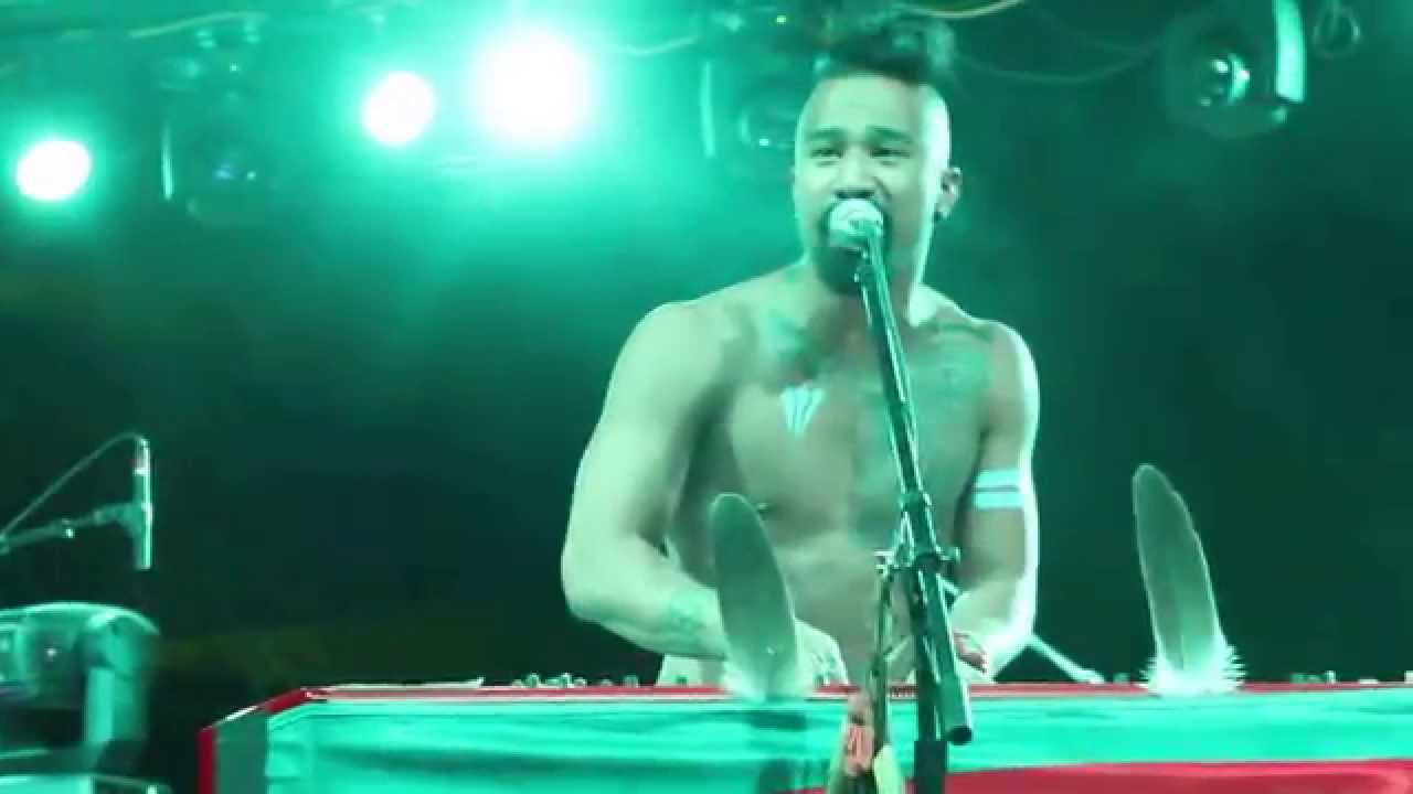 Nahko Bear Live Performance - Mitakuye Oyasin