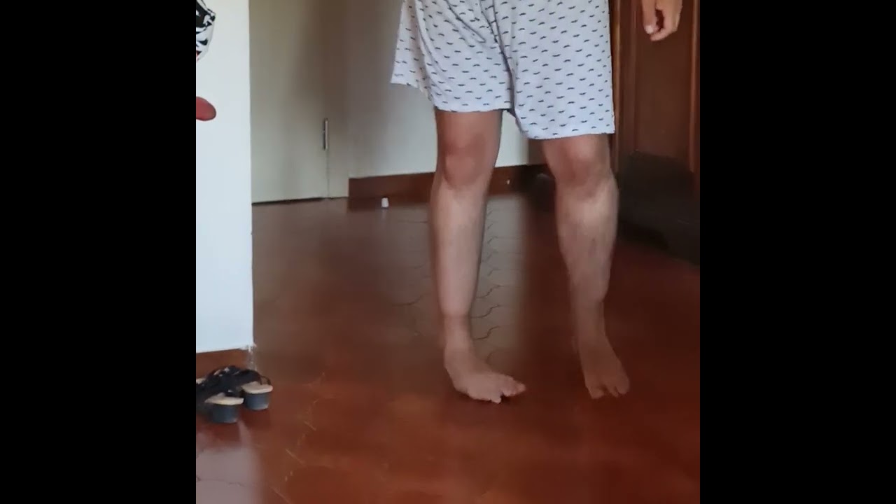 D&eacute;marche de Julien pieds nus