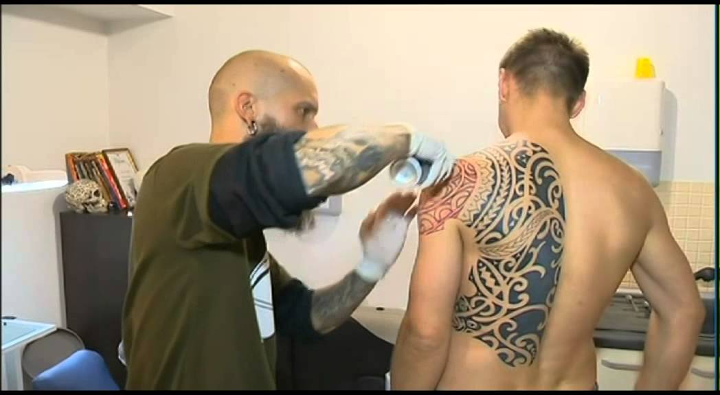 tatuiruotės. savirai&scaron;ka ar žala kūnui