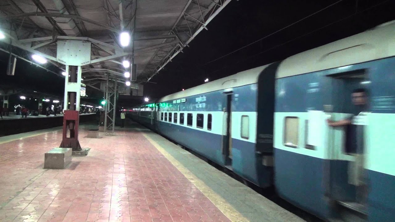 WELL LIT ANDHERI STATION GIVES SPARKLE TO COLOURFUL SAURASHTRA MAIL