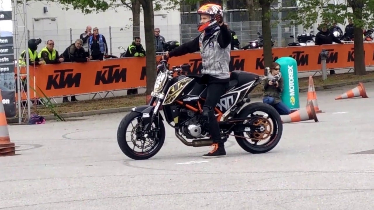 Safebike Messe Wien - Stuntshow Rok Bagoros @ 08.04.2017