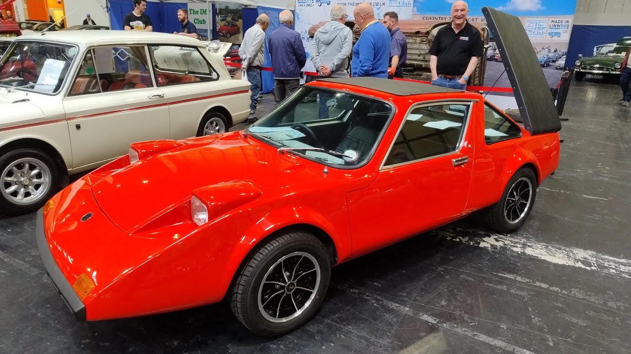Clan crusader NEC restoration show, an proper example of this 70s kit car doesn't get much better
