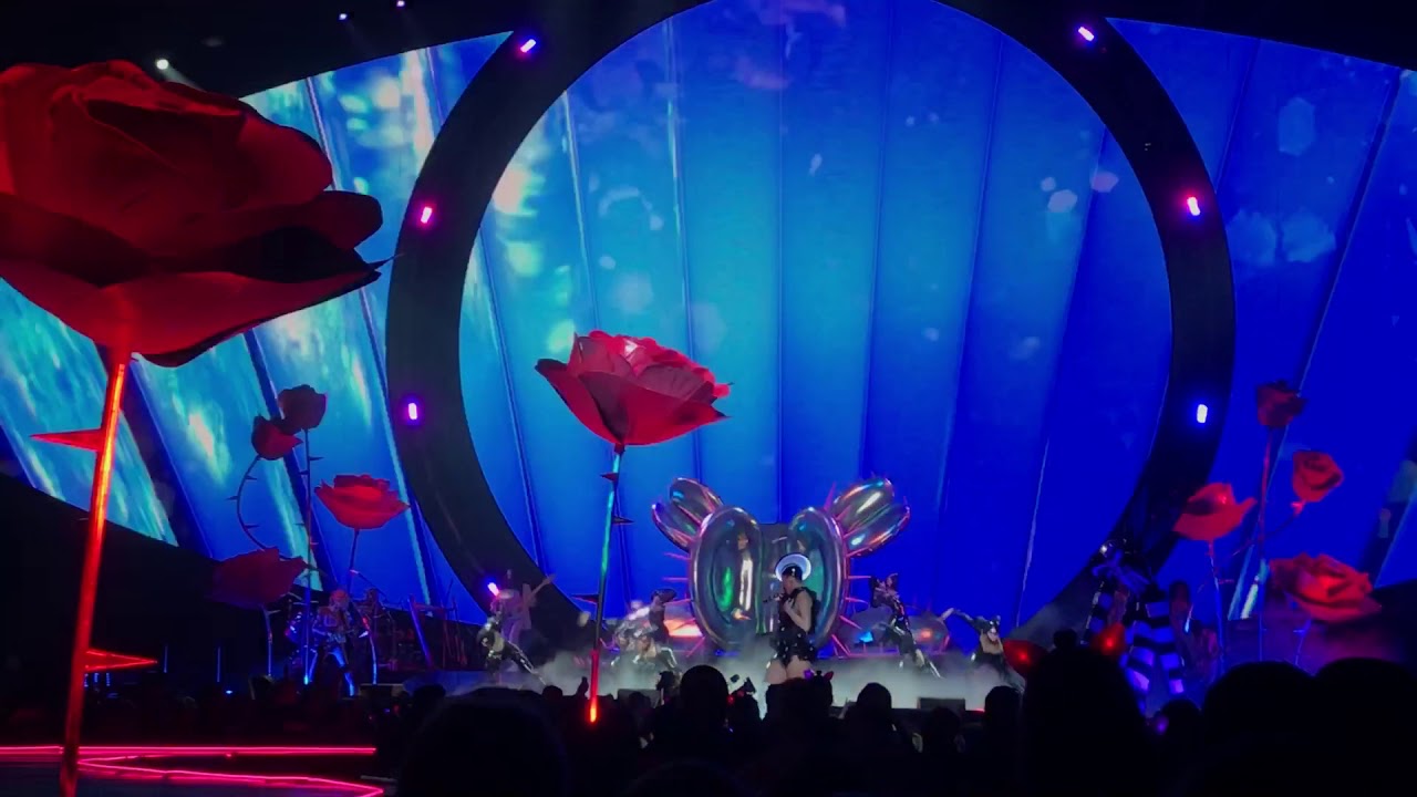 Katy Perry - E.T. (Witness: The Tour Vancouver 02/05/2018)