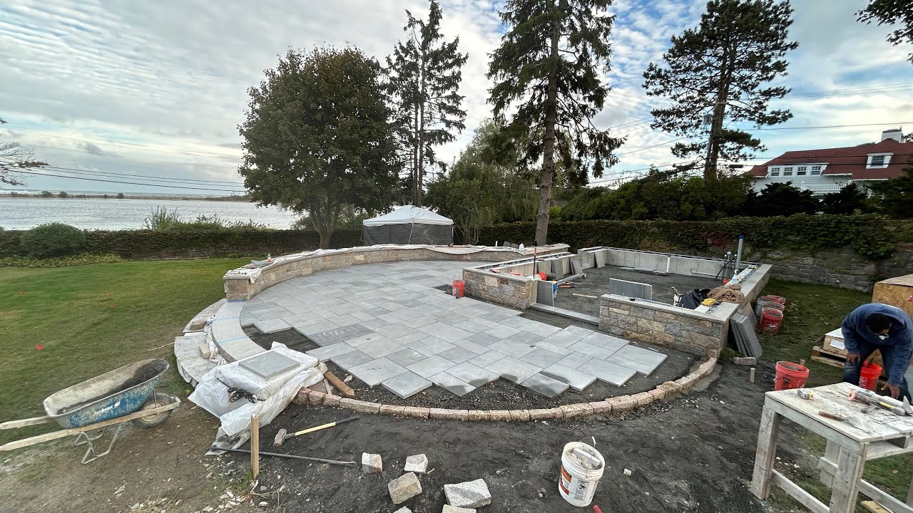 Мы построили ЭТО с нуля! (Stone Work and Patio Build Timelapse) #Reveal