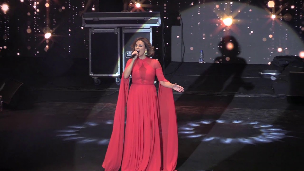 Carole samaha - habbet delwaat live/  انا قلبي ليه حاسس اوي