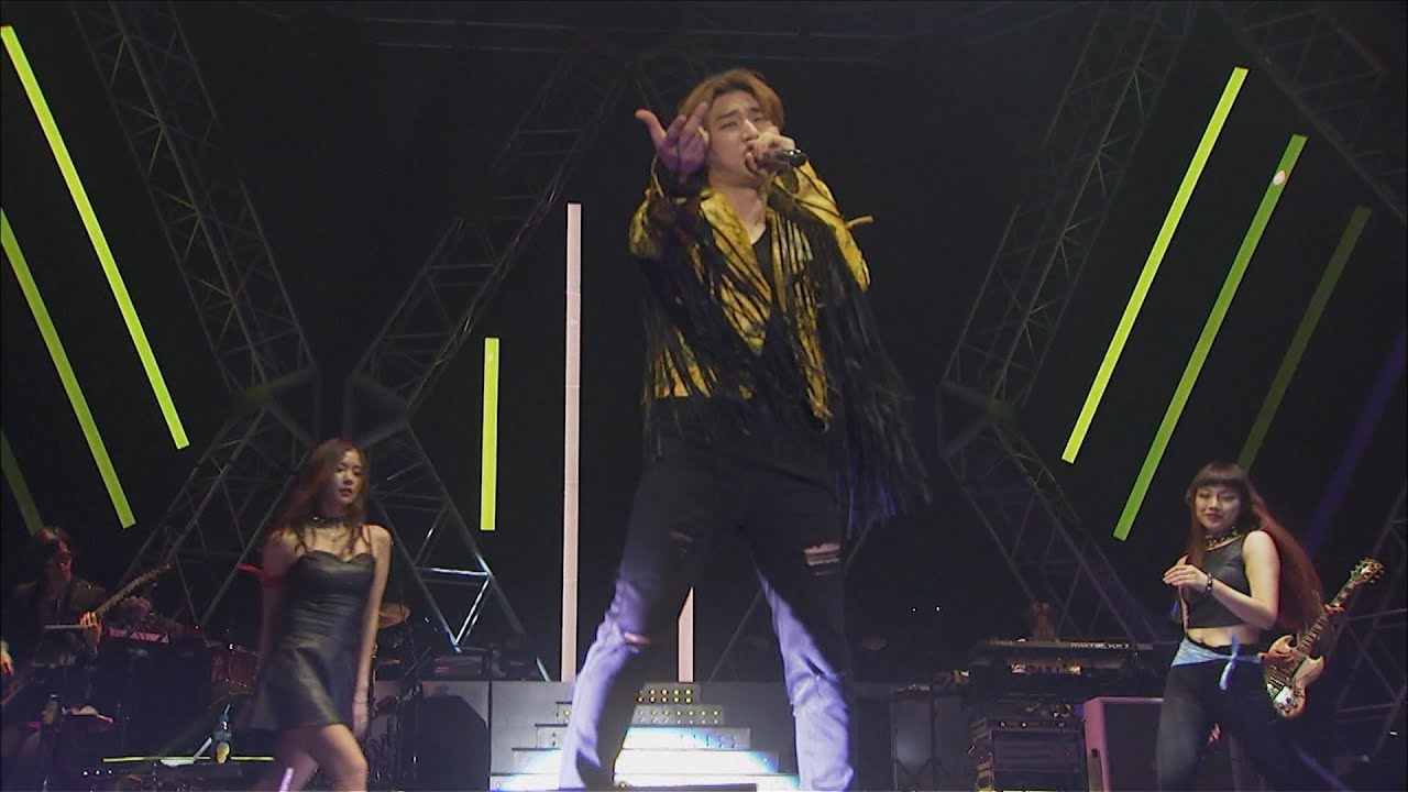D-LITE (from BIGBANG) - どうにもとまらない with 山本リンダ (Encore!! 3D Tour [D-LITE DLive D'slove])