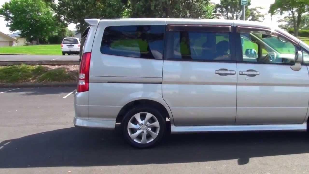 Nissan Serena 2004 VS, 2L, Auto