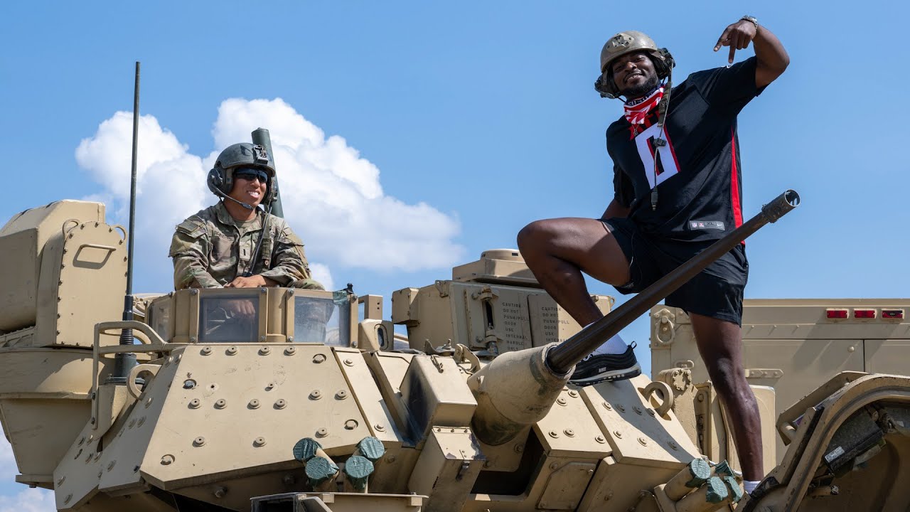 Atlanta to Europe: Falcons join USO to visit troops in Germany, Bulgaria & Romania | Atlanta Falcons