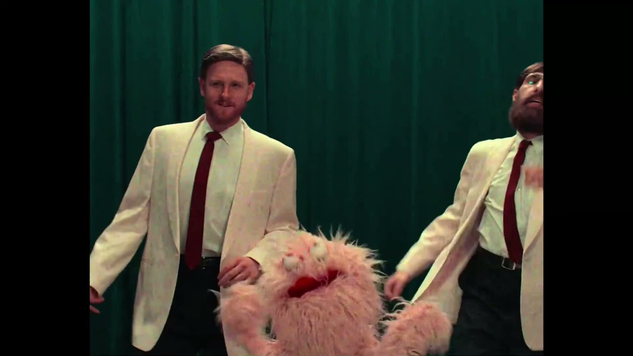 Aunty Donna - Moogie Woogie Boogie music video