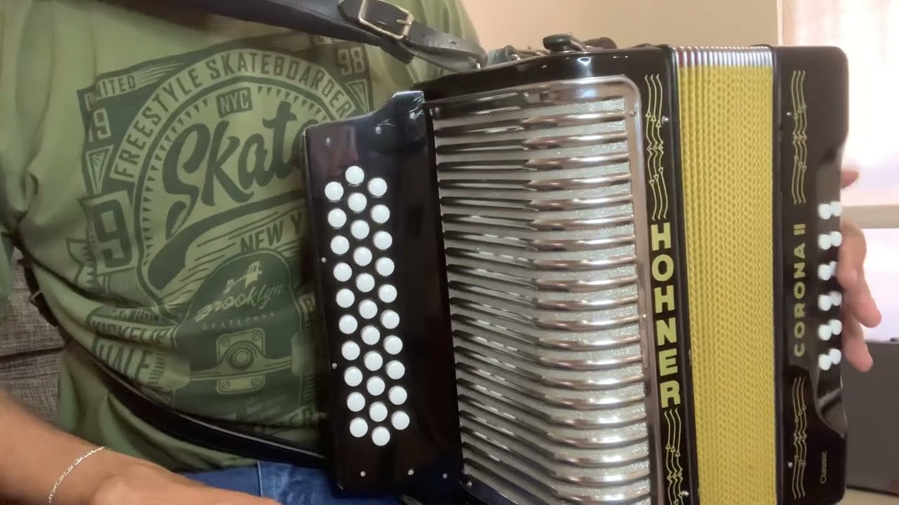 Escala en octavas de Do, acordeon de Sol