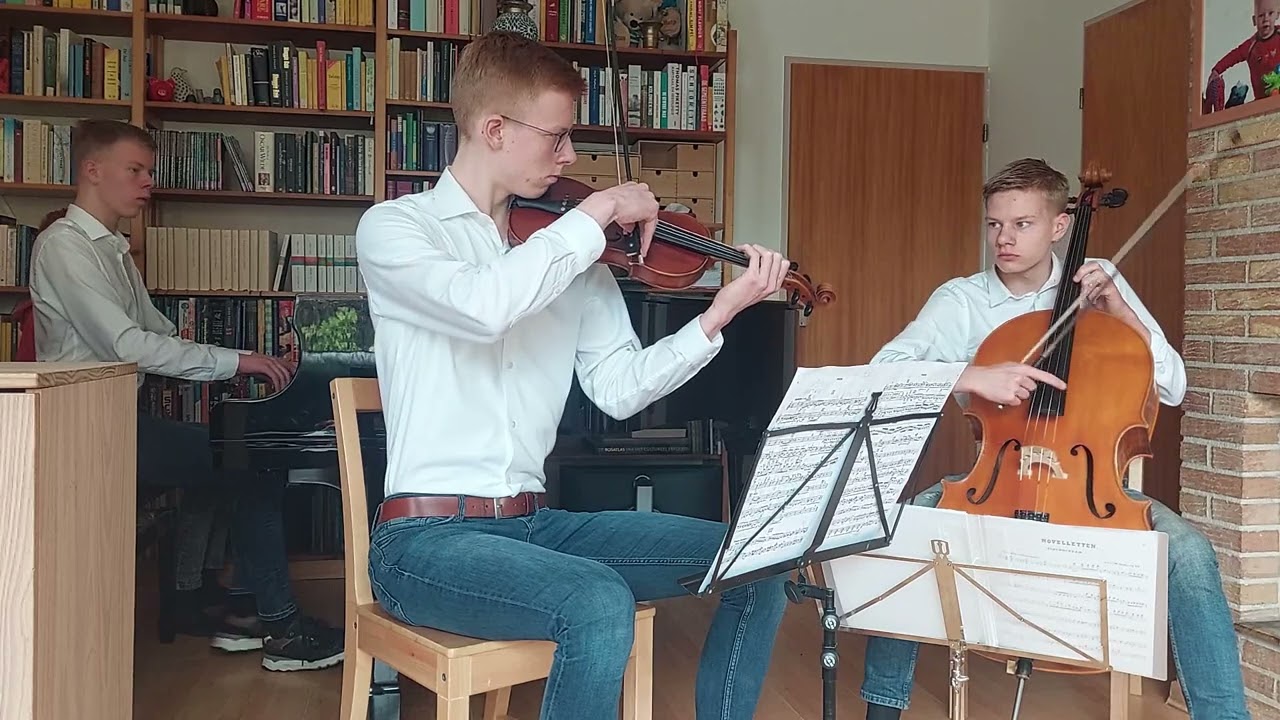 Arnold Piano trio op. 54, inzending Satie concours 2025