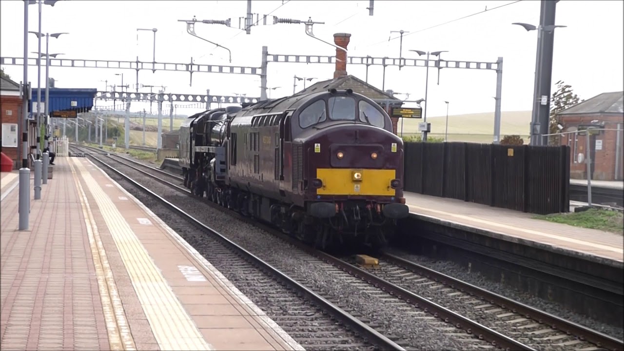 BR Standard 5MT no. 73082 'Camelot' passes Cholsey behind 37668 18/09/2018