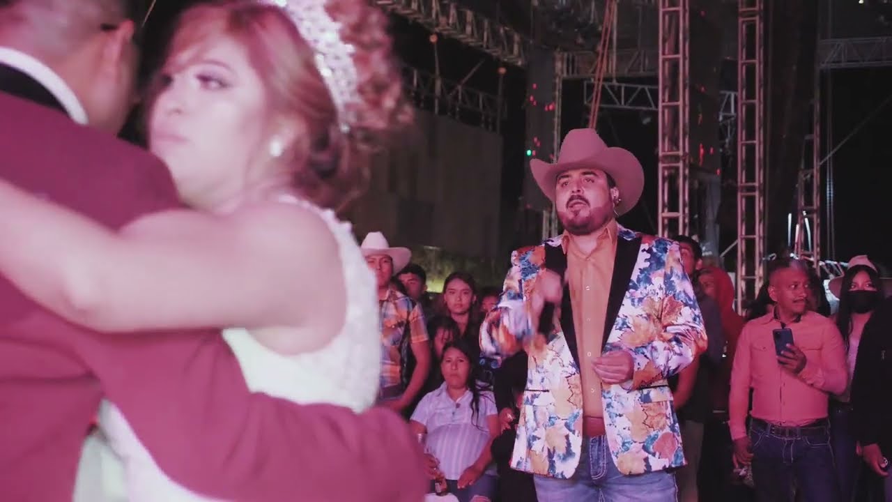 Conjunto Agua Azul - Mi Luna Mi Estrella - Si Me Permites - Boda de Isaura & Antonio en Corte 1°